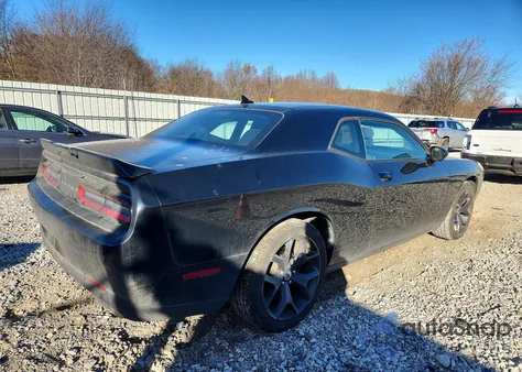 2018 Dodge Challenger Sxt из США, поврежденный, VIN 2C3CDZAG4JH271663